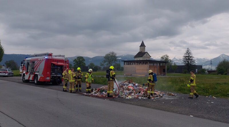 Nr. 37 – Müll-LKW brennt